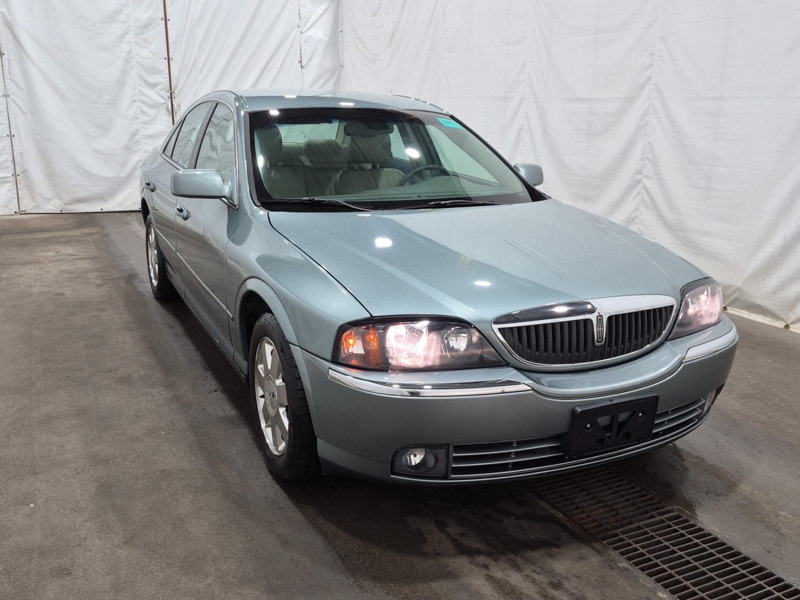 2005 Lincoln LS
