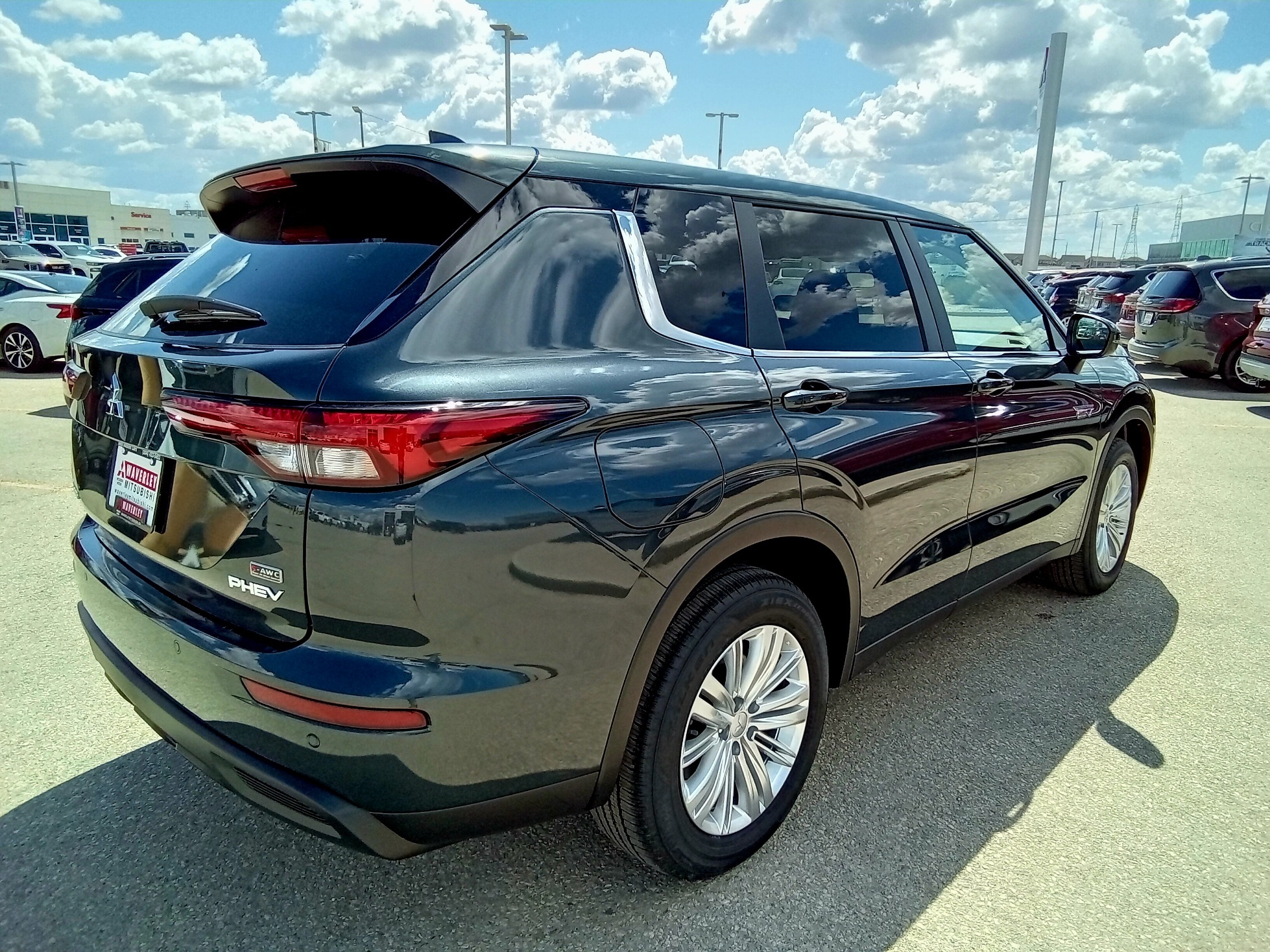 2025 Mitsubishi Outlander PHEV