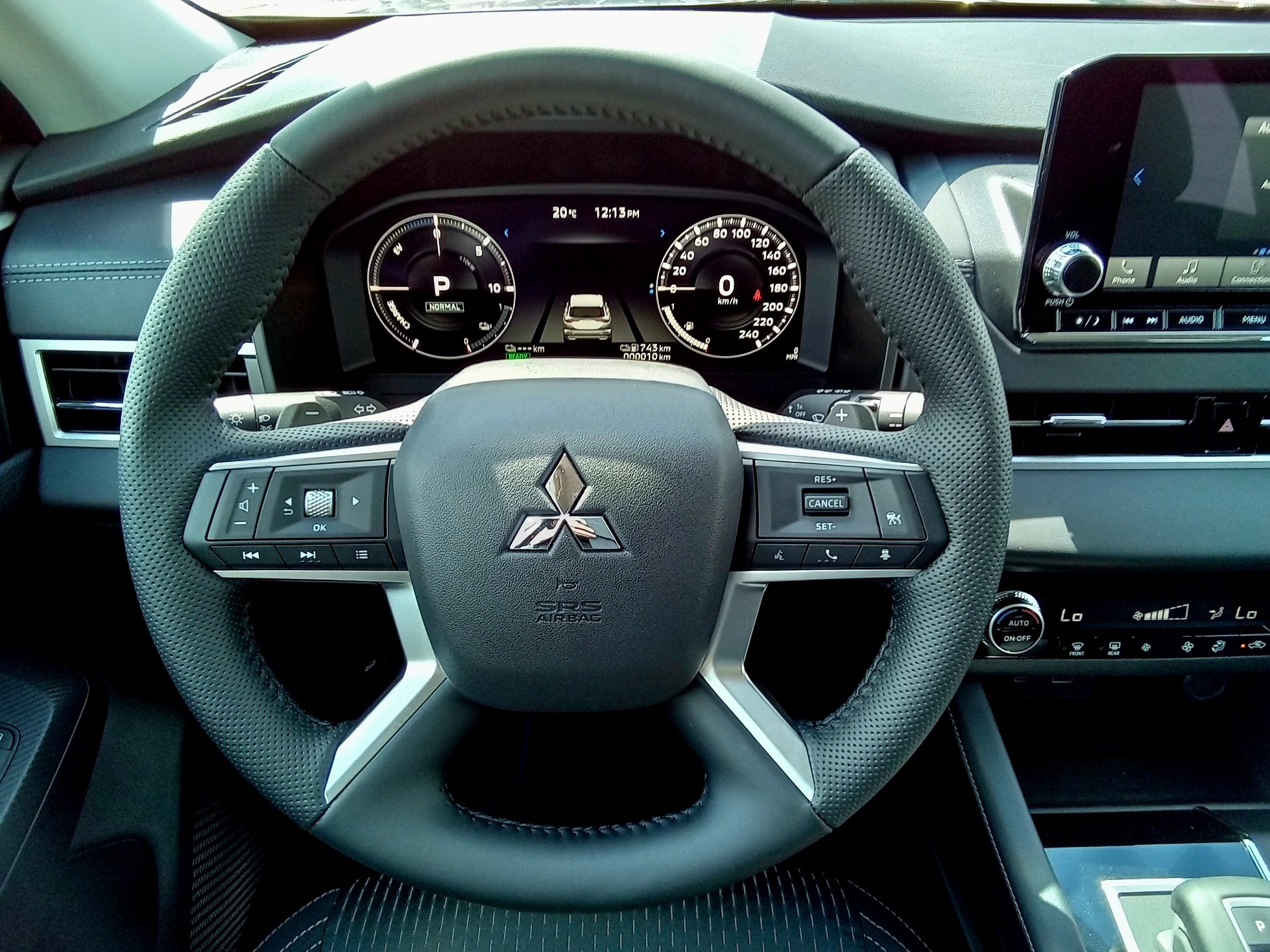 2025 Mitsubishi Outlander PHEV