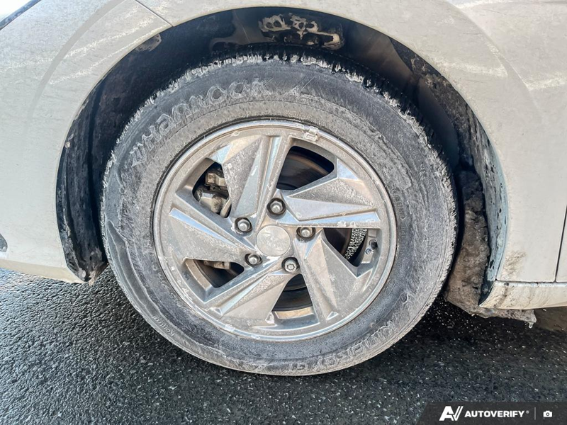 2024 Hyundai Elantra - Gallery image 5