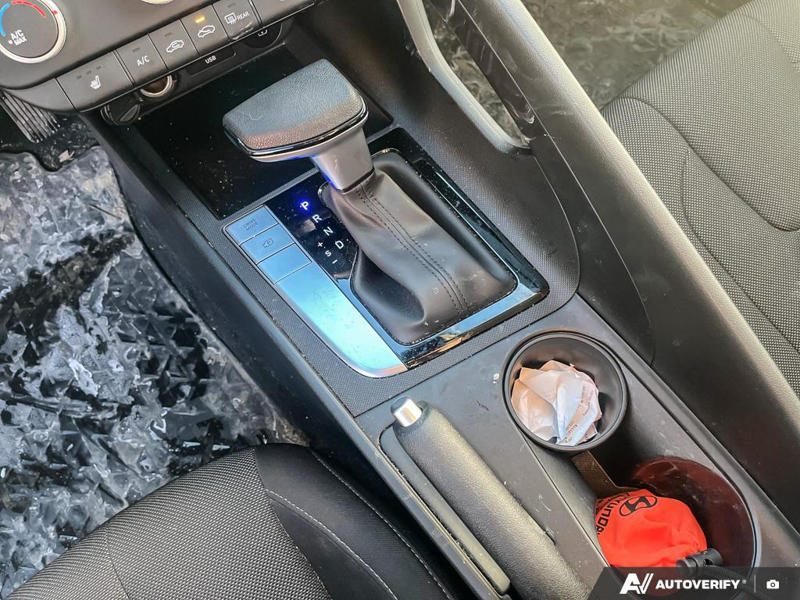 2024 Hyundai Elantra - Gallery image 13