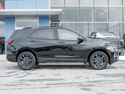 used 2024 Chevrolet Equinox car, priced at $30,295