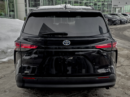 used 2022 Toyota Sienna car, priced at $46,995
