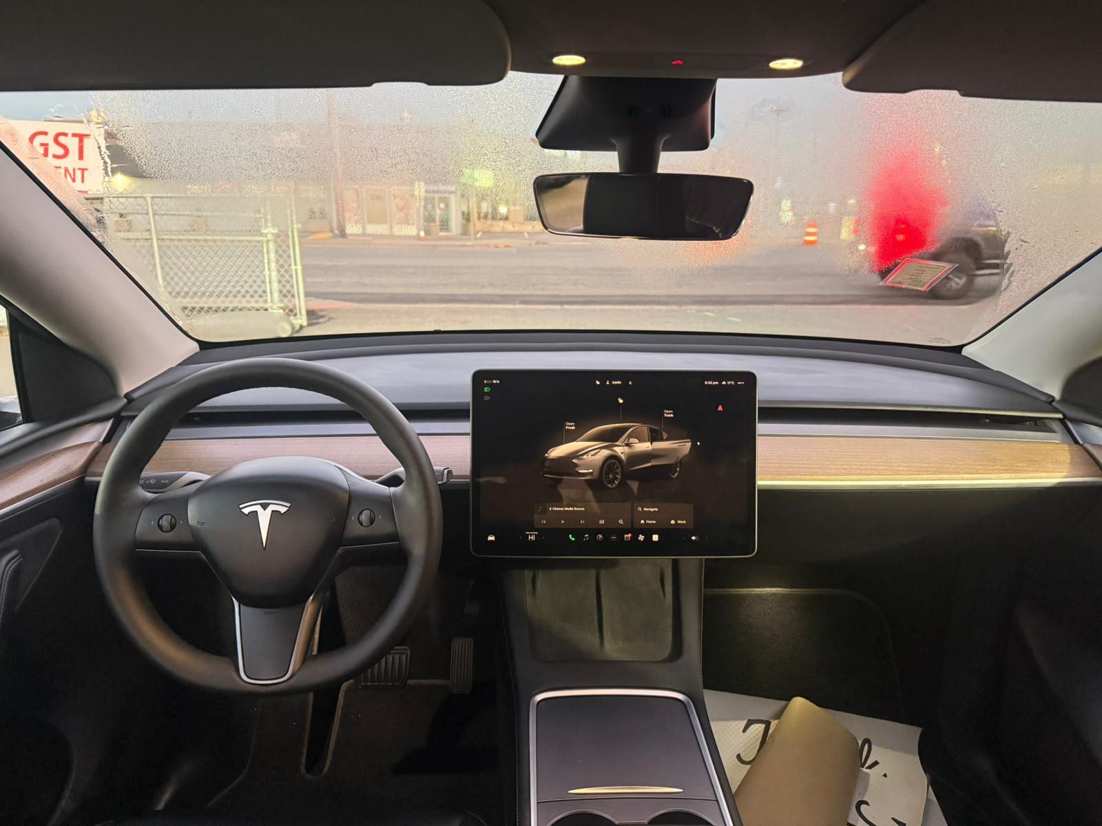 2023 Tesla Model Y — view 10