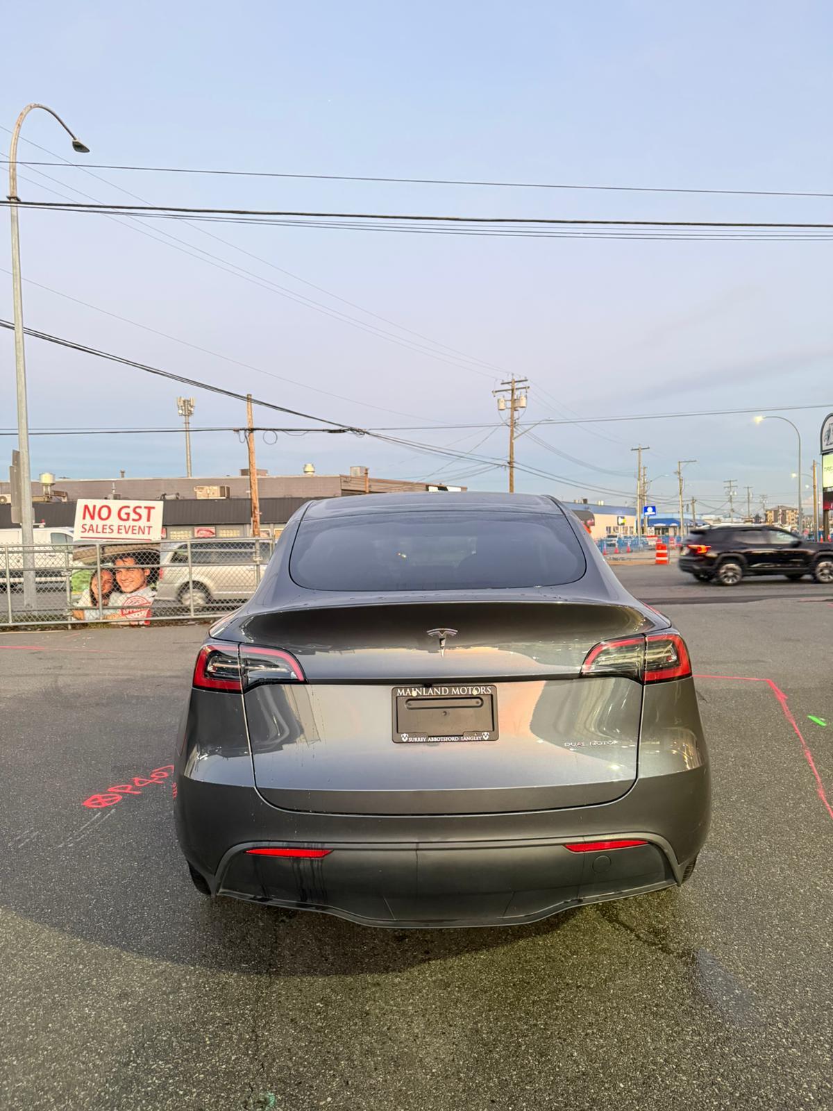 2023 Tesla Model Y — view 6