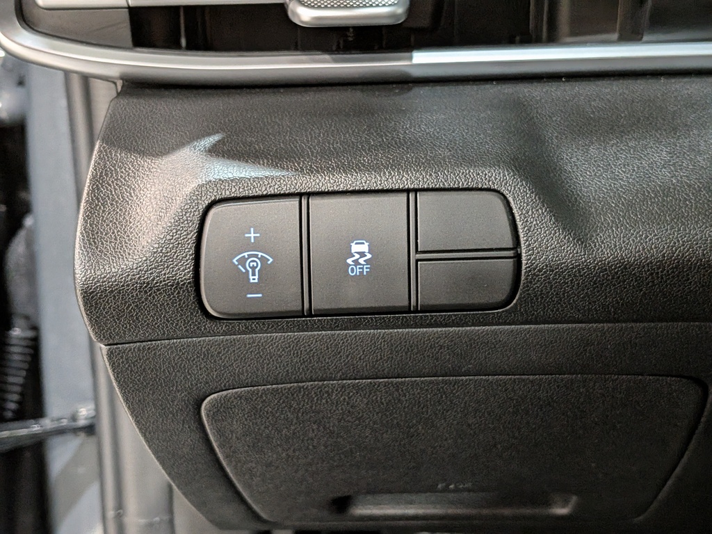 Hyundai Elantra 2025