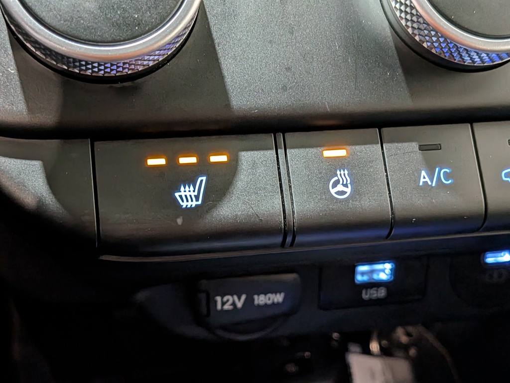 Hyundai Elantra 2025