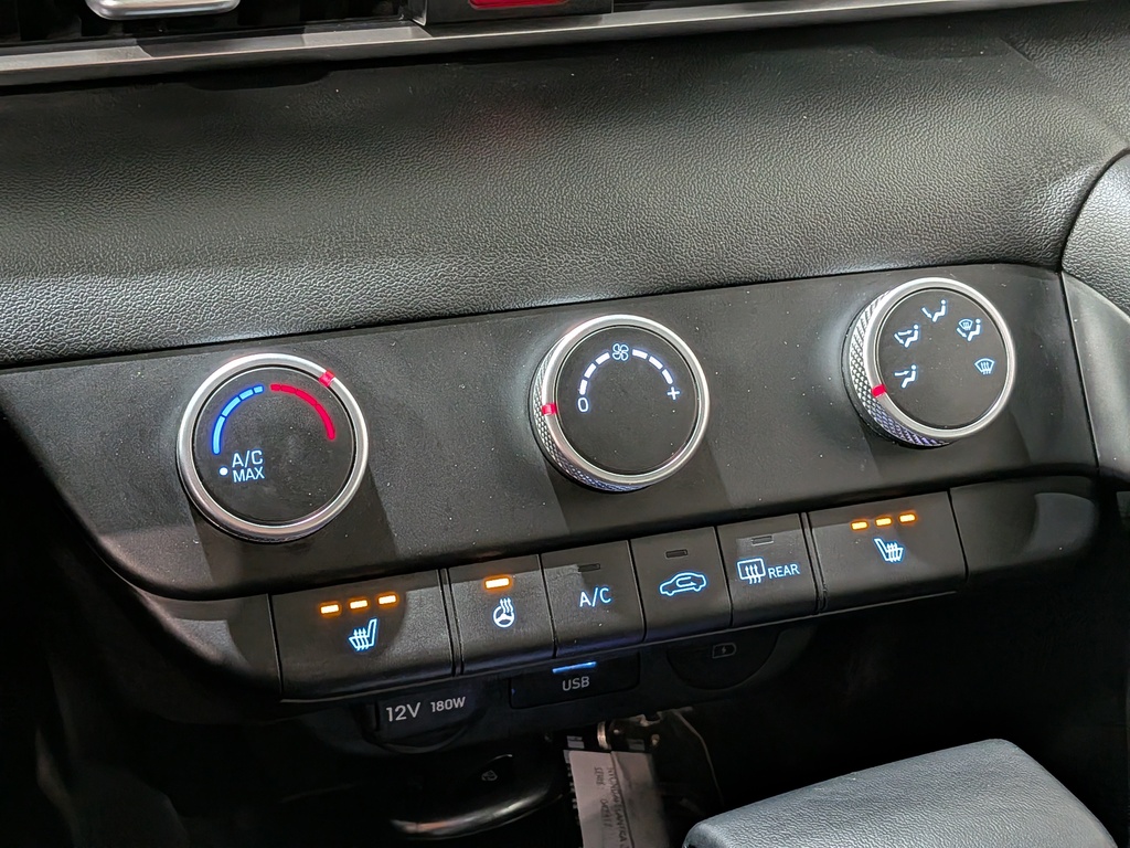 Hyundai Elantra 2025