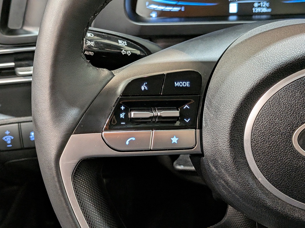 Hyundai Elantra 2025