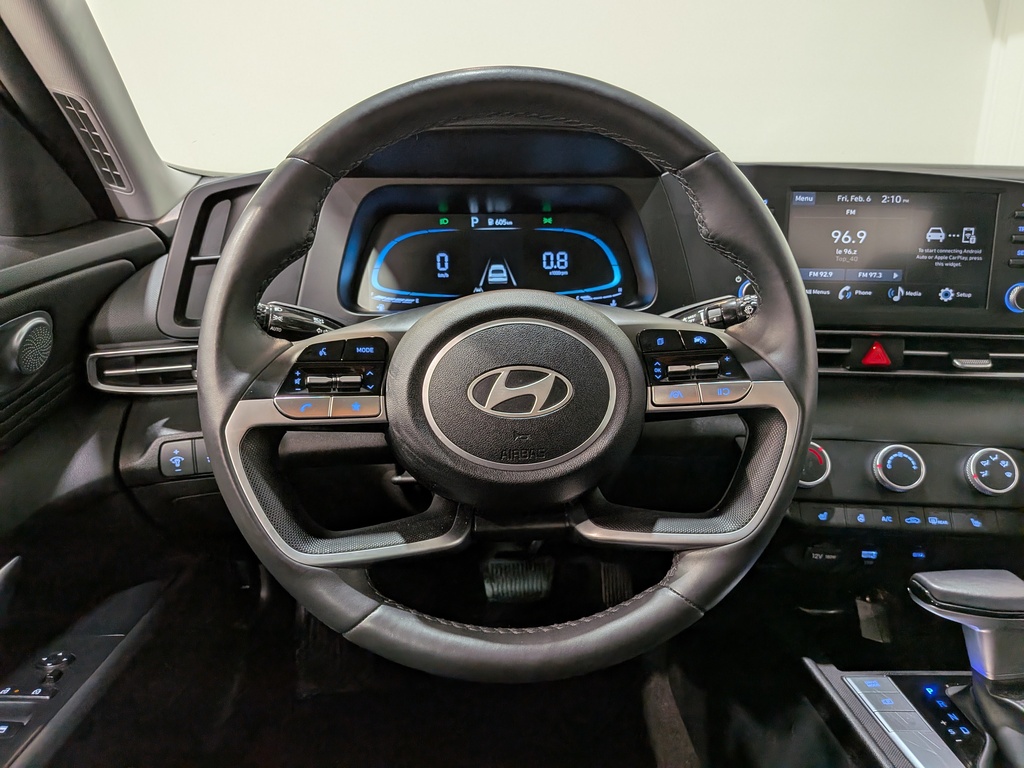 Hyundai Elantra 2025