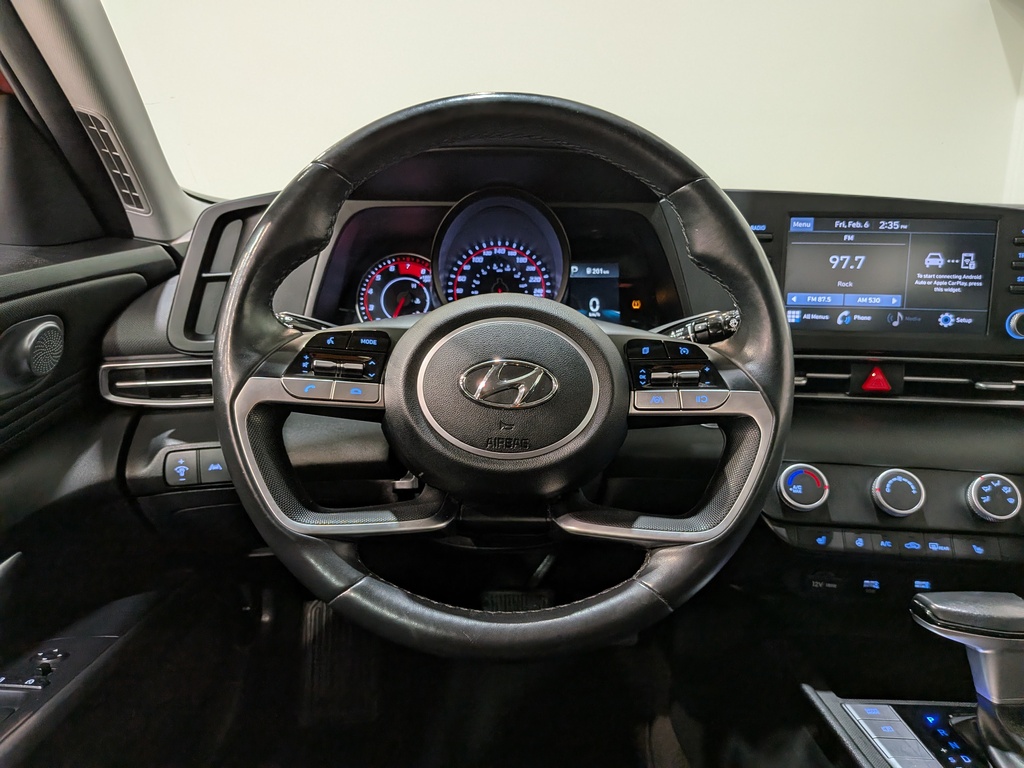 Hyundai Elantra 2023