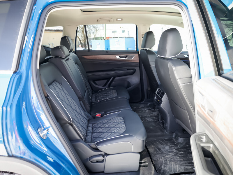 2025 Volkswagen Atlas - Gallery image 11