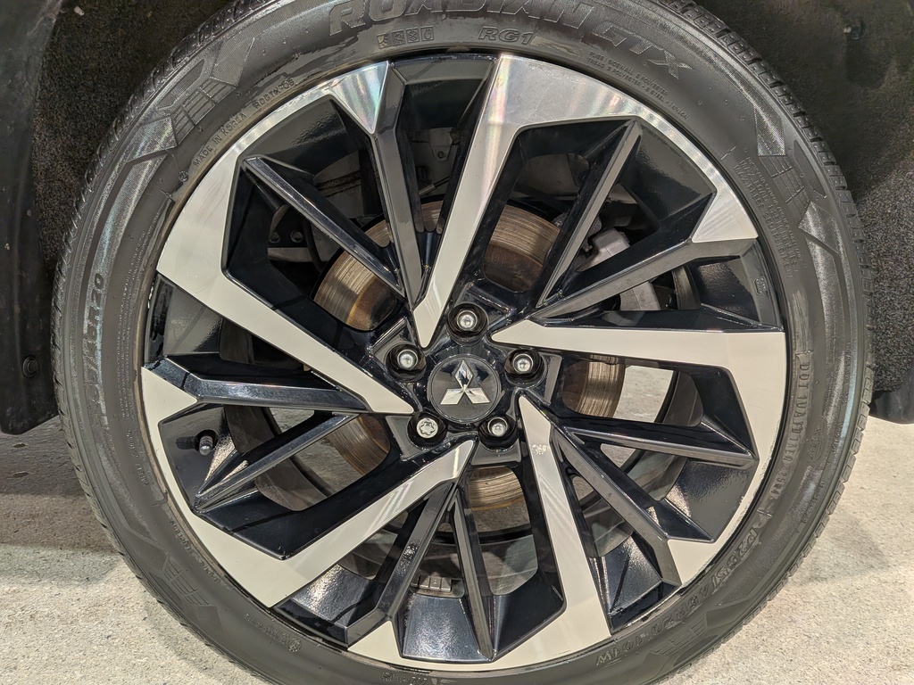 Mitsubishi Outlander 2024