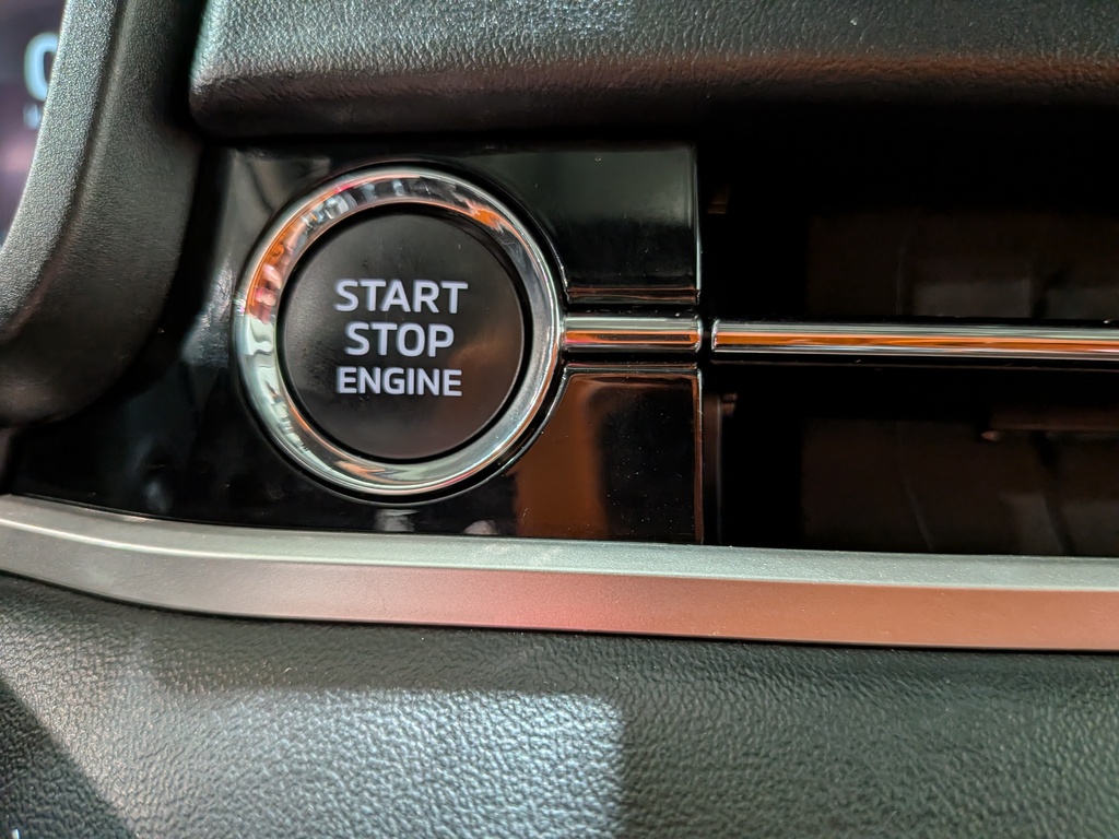 Mitsubishi Outlander 2024