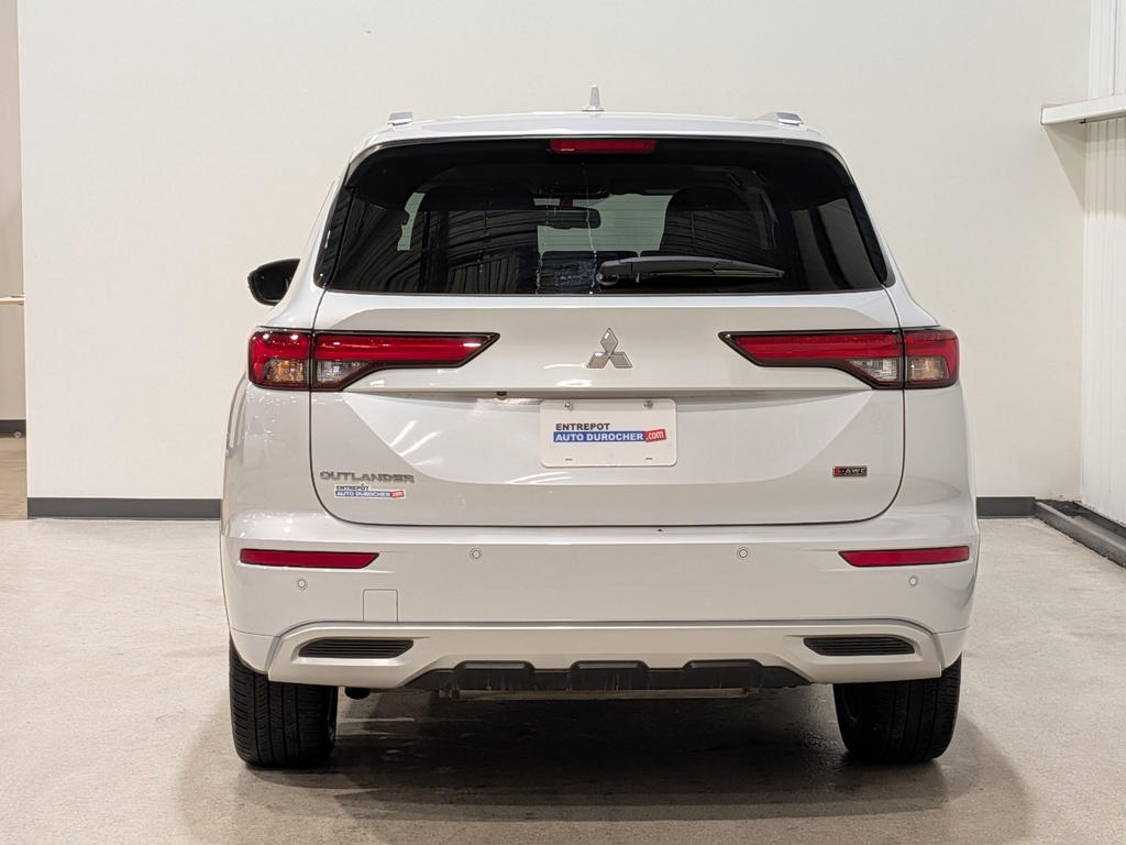 Mitsubishi Outlander 2024