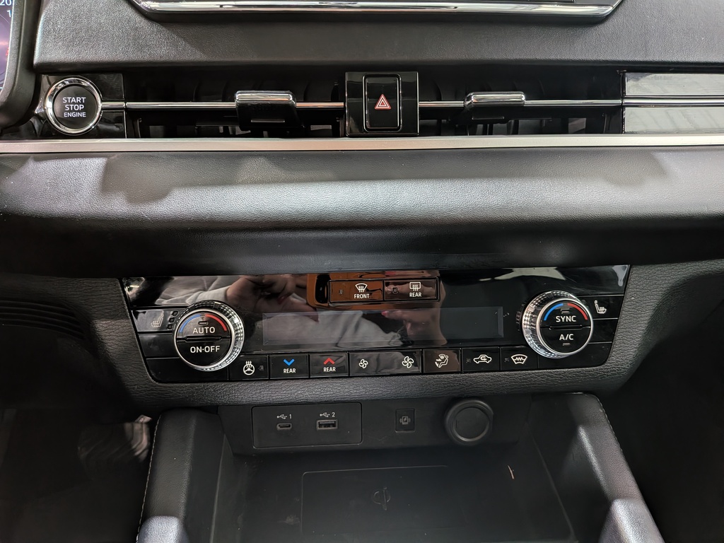 Mitsubishi Outlander 2024