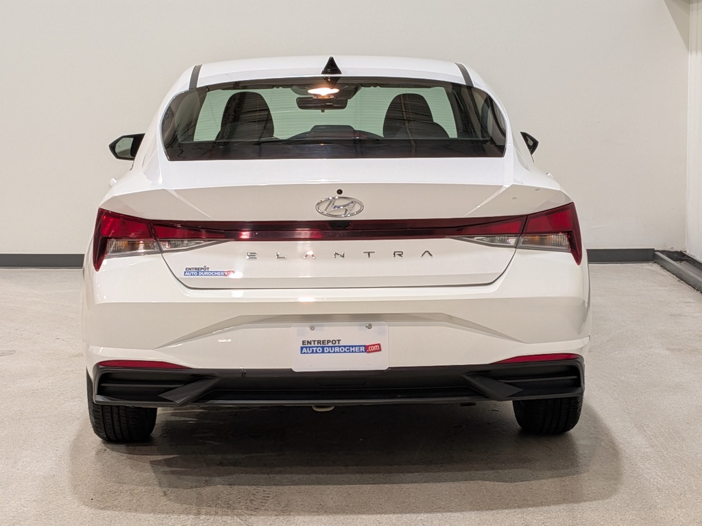 Hyundai Elantra 2023