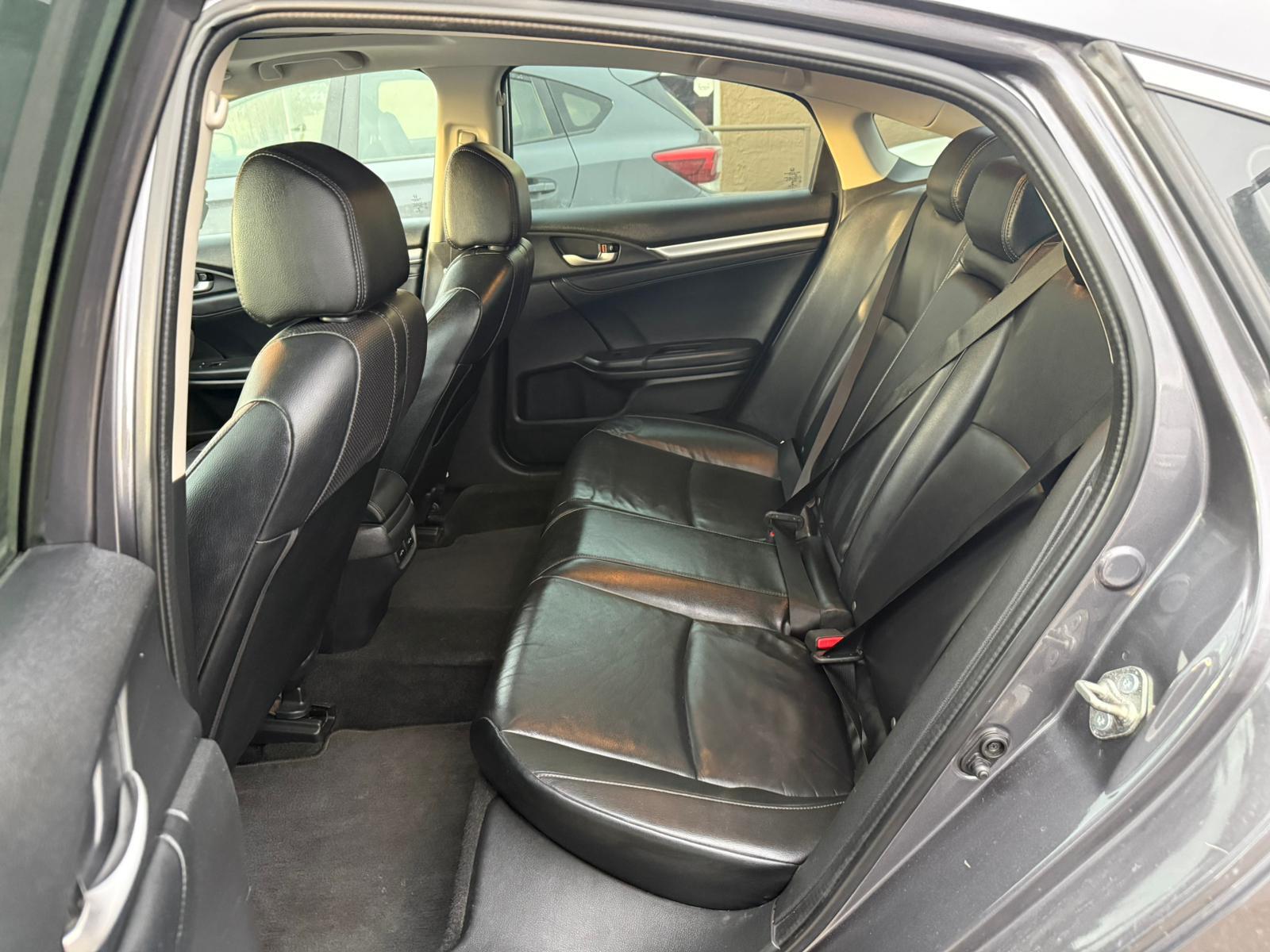 2018 Honda Civic Sedan — view 13