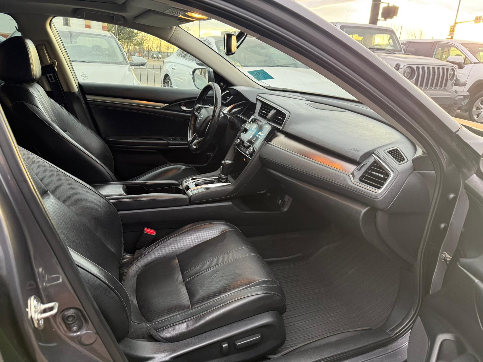 2018 Honda Civic Sedan — view 11