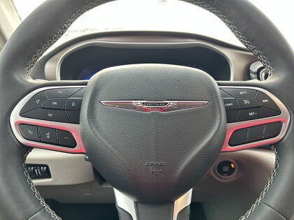 used 2022 Chrysler Grand Caravan car, priced at $29,999