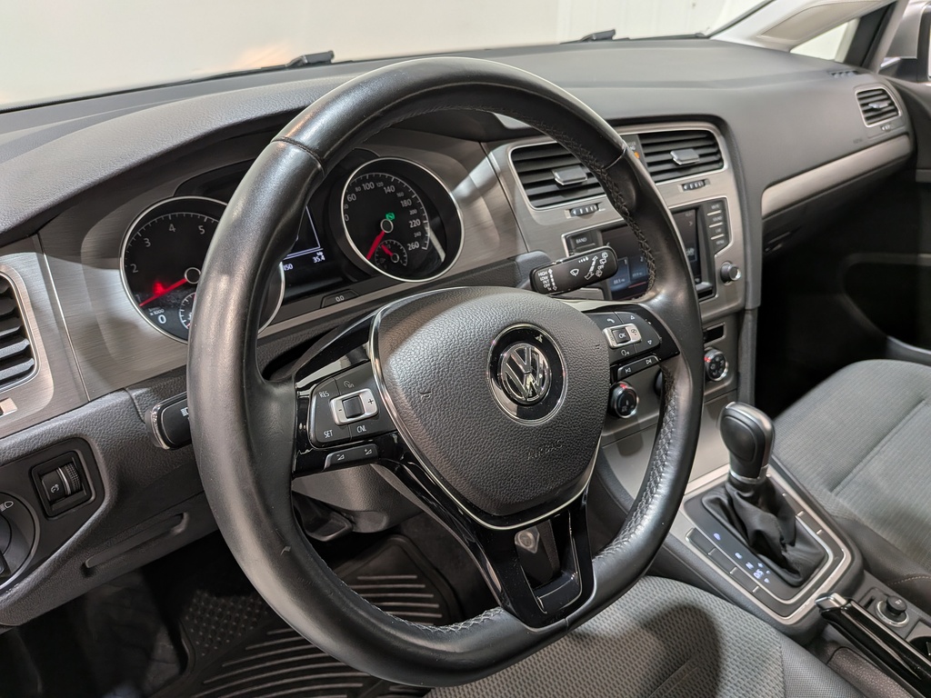 Volkswagen Golf 2016
