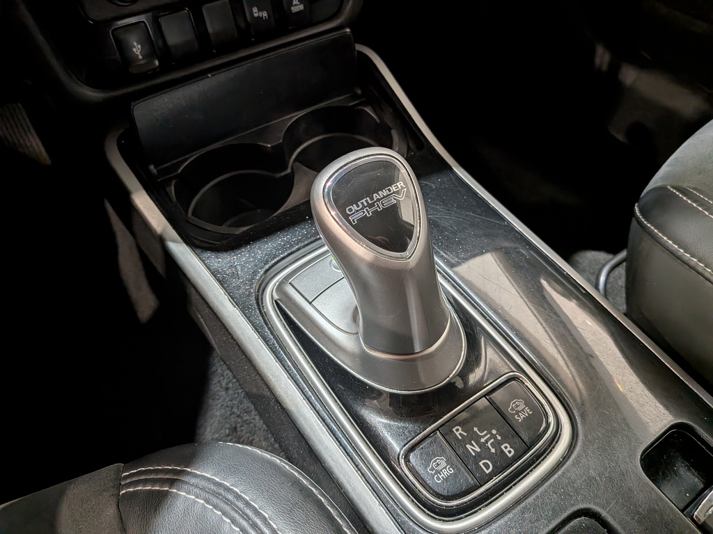 Mitsubishi Outlander PHEV 2019