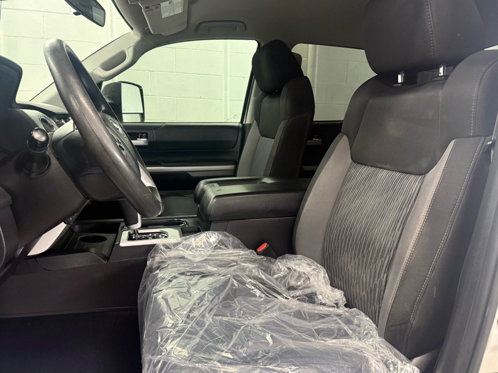 2016 Toyota Tundra - Gallery image 2