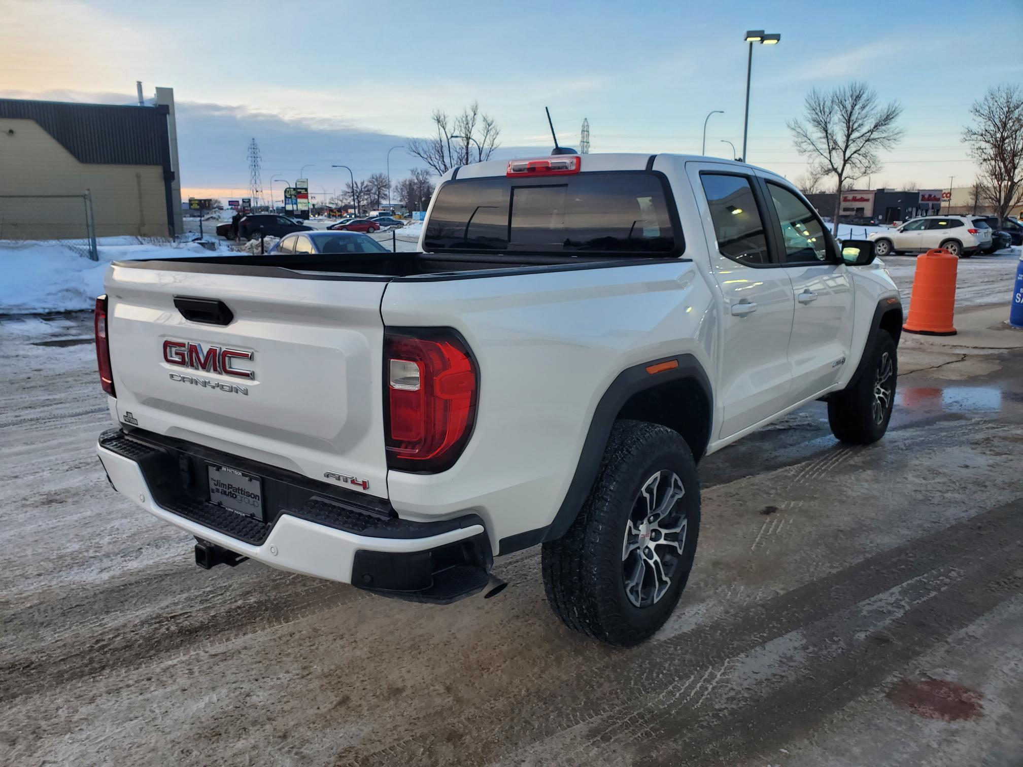 2024 GMC Canyon