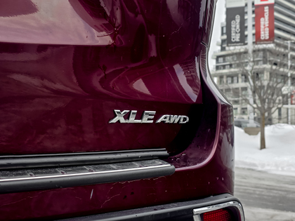 used 2019 Toyota Highlander car, priced at $30,995