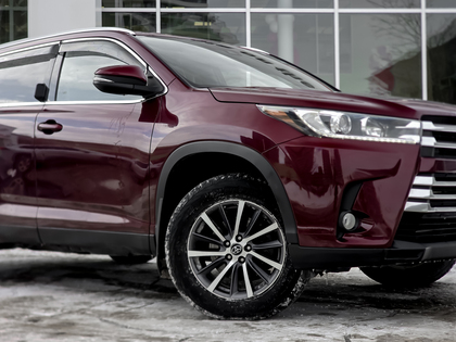 used 2019 Toyota Highlander car, priced at $30,995