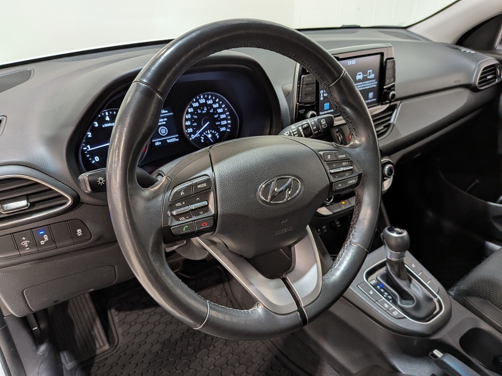Hyundai Elantra GT 2018