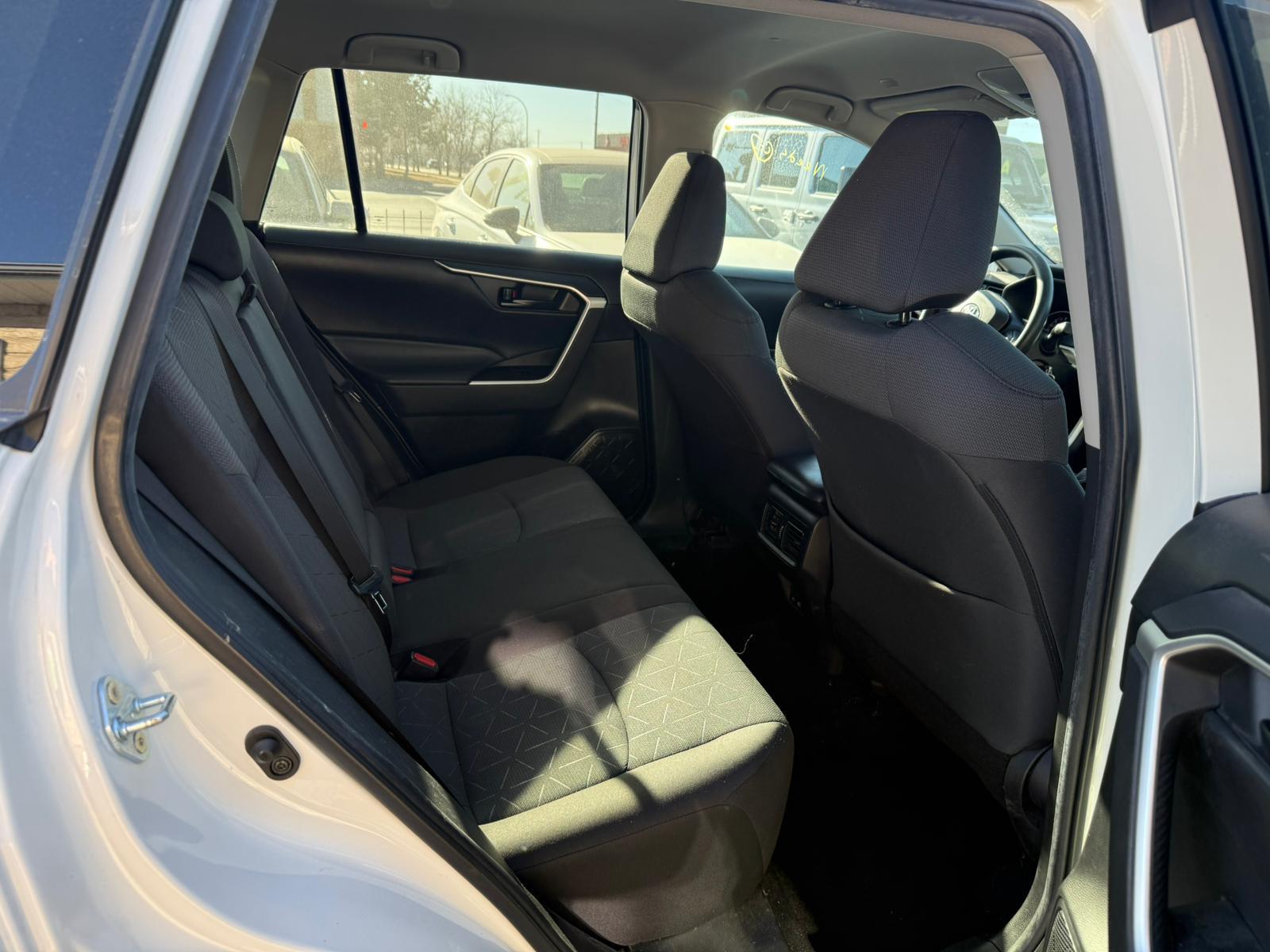 2023 Toyota RAV4 — view 11