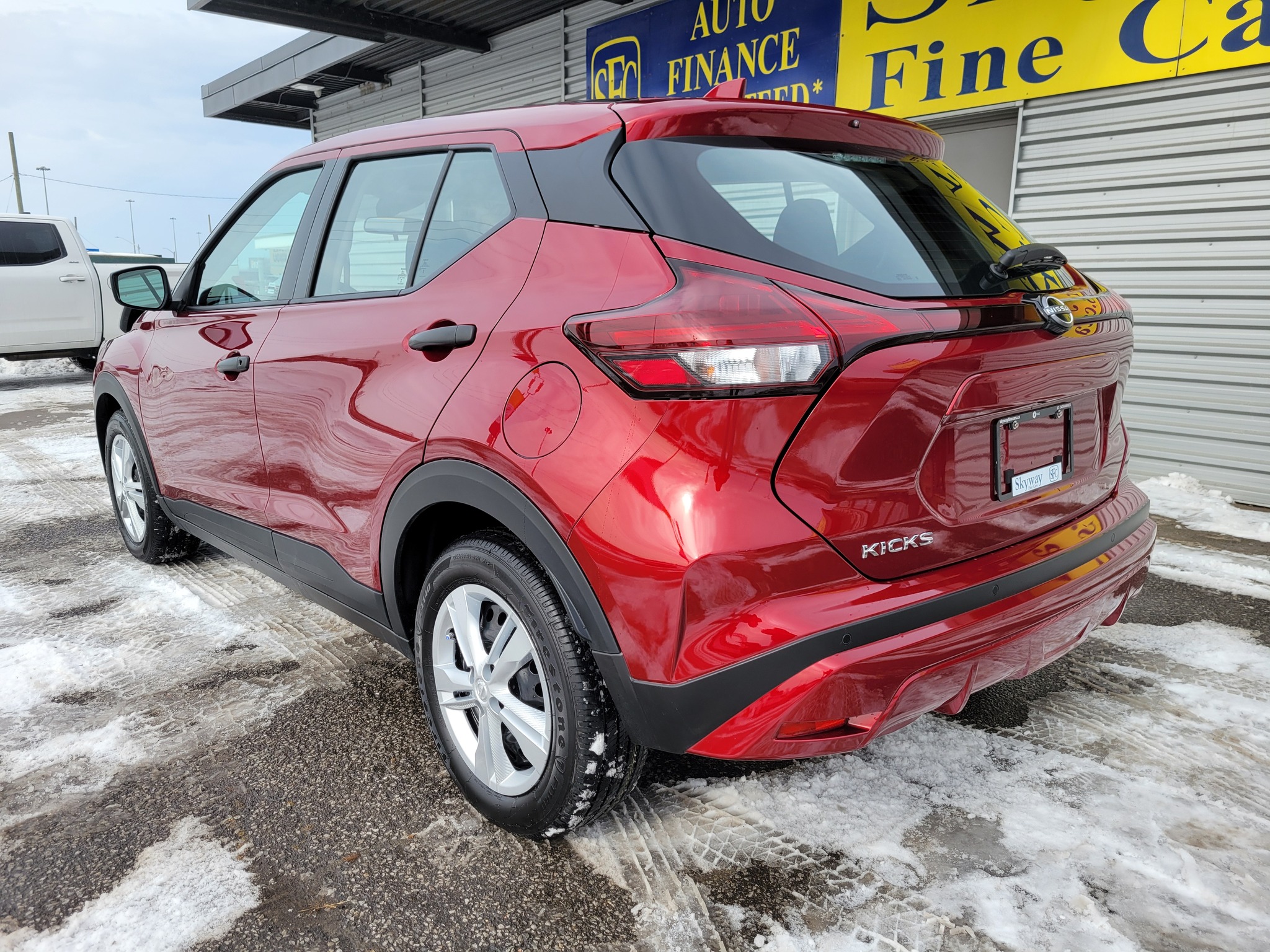 2025 Nissan Kicks Play