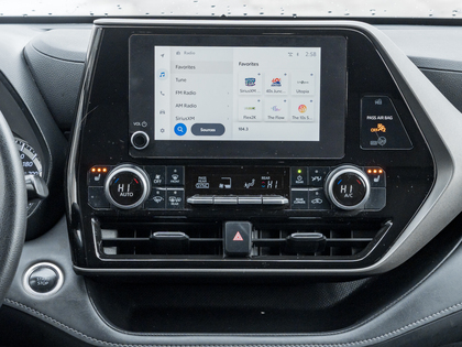 used 2024 Toyota Highlander car, priced at $45,495