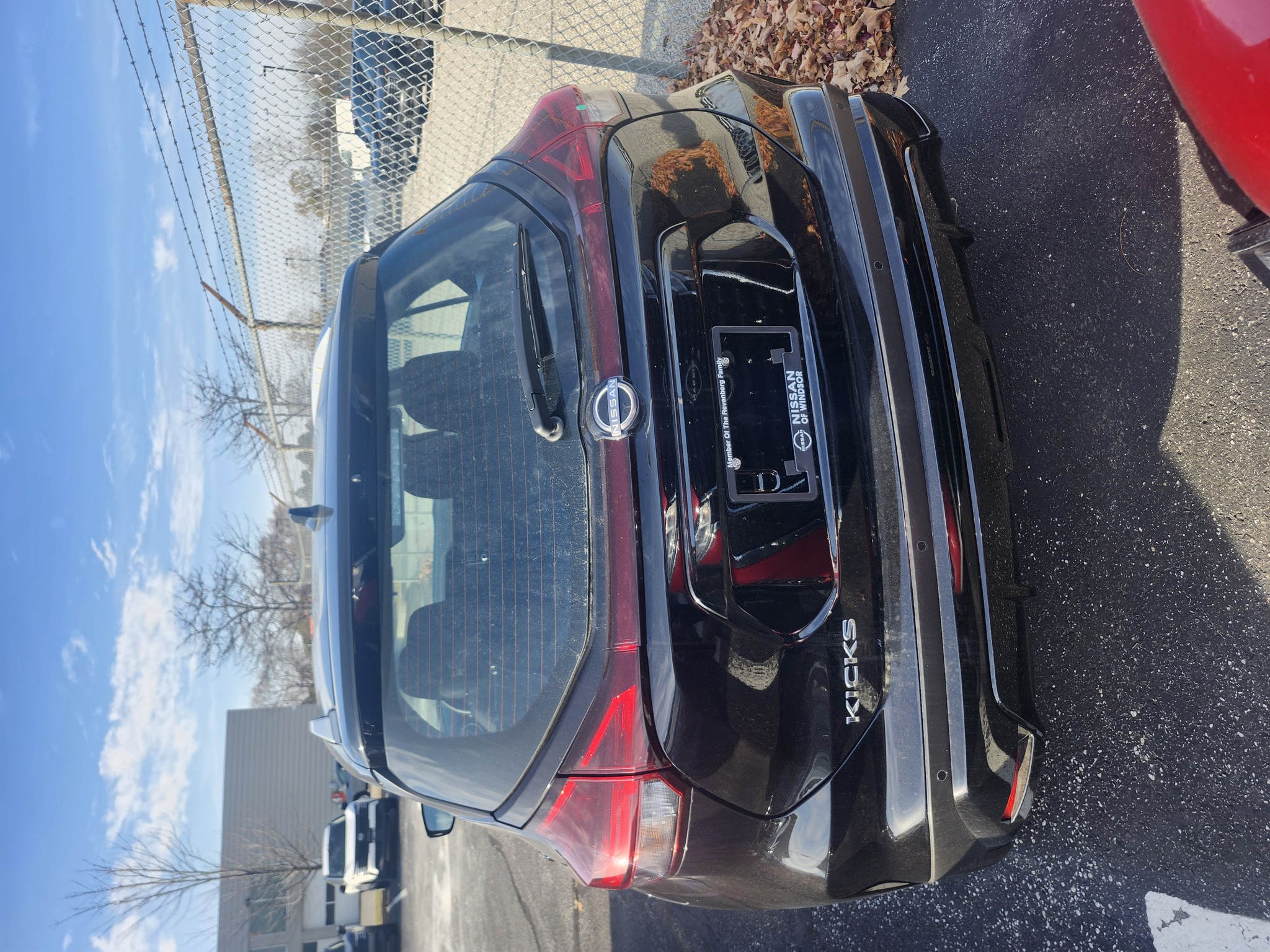 2025 Nissan Kicks Play