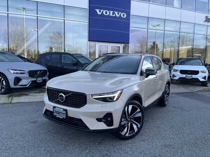2026 Volvo XC40 B5 Plus AWD