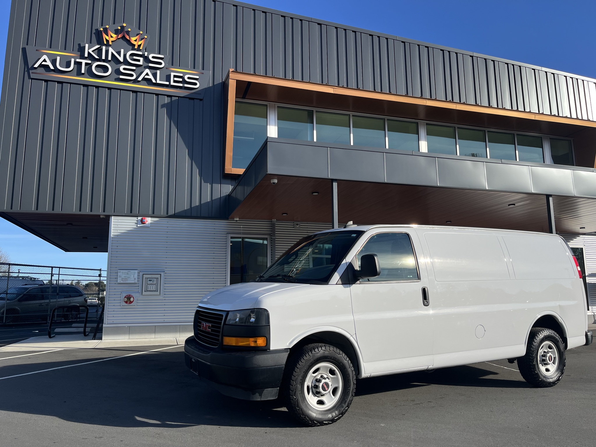 2019 GMC Savana Cargo Van