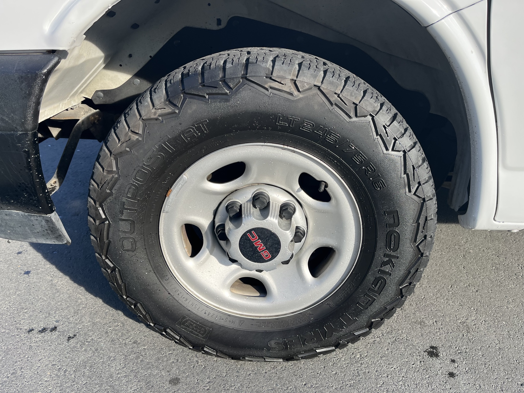 2019 GMC Savana Cargo Van