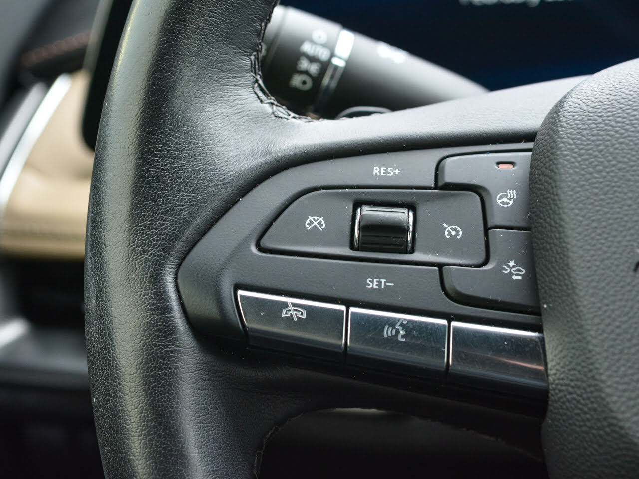 2024 Cadillac XT4 - Gallery image 15