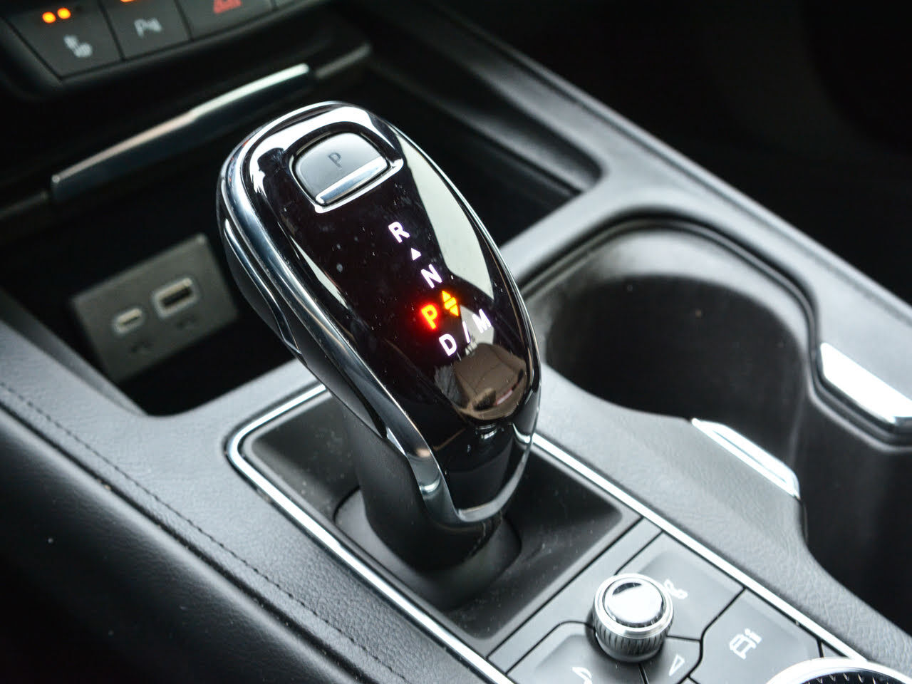 2024 Cadillac XT4 - Gallery image 18