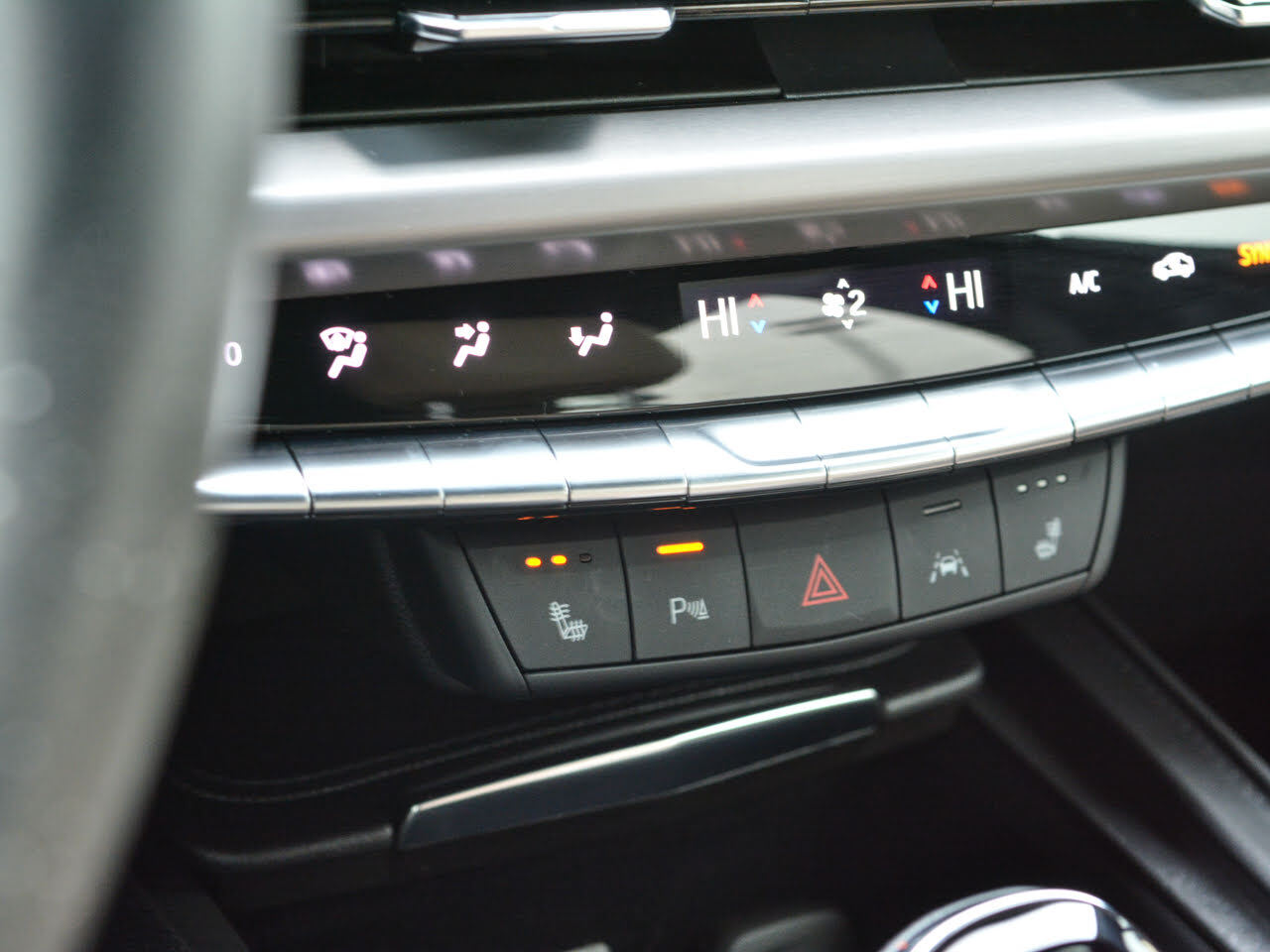 2024 Cadillac XT4 - Gallery image 17