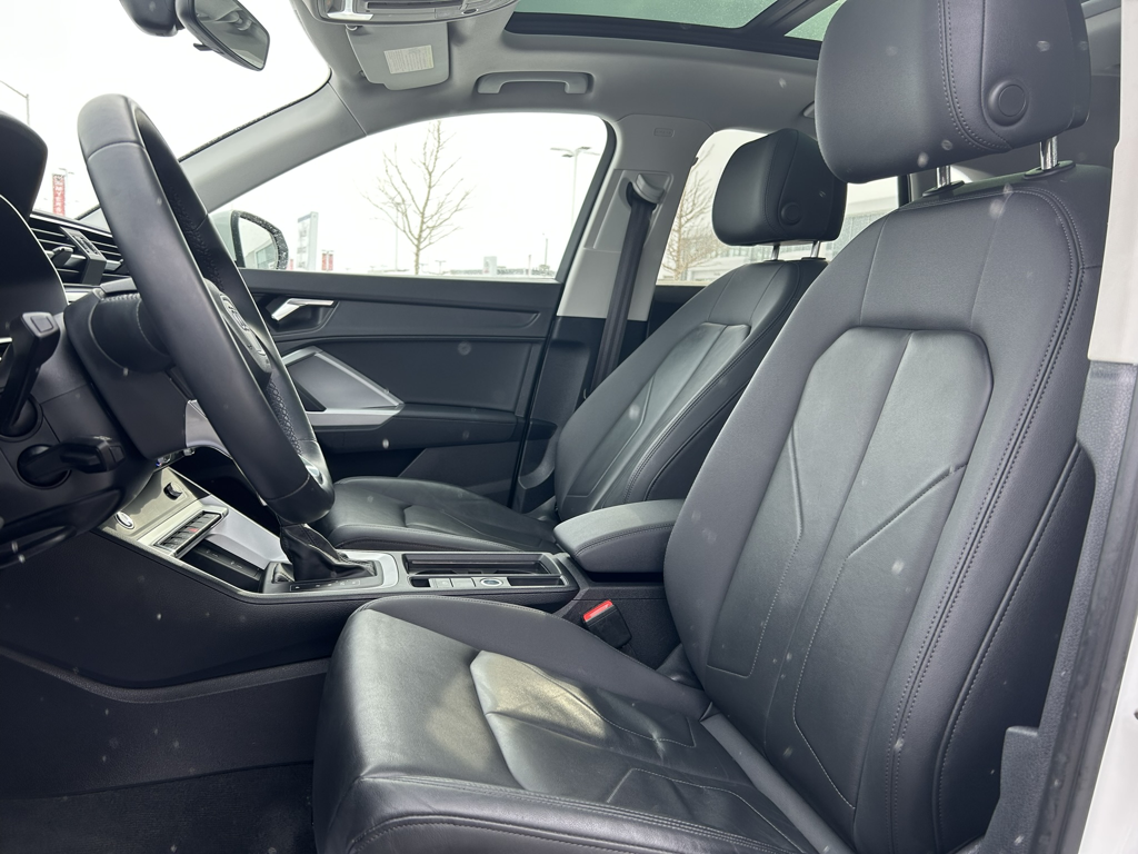 2022 Audi Q3 - Gallery image 11