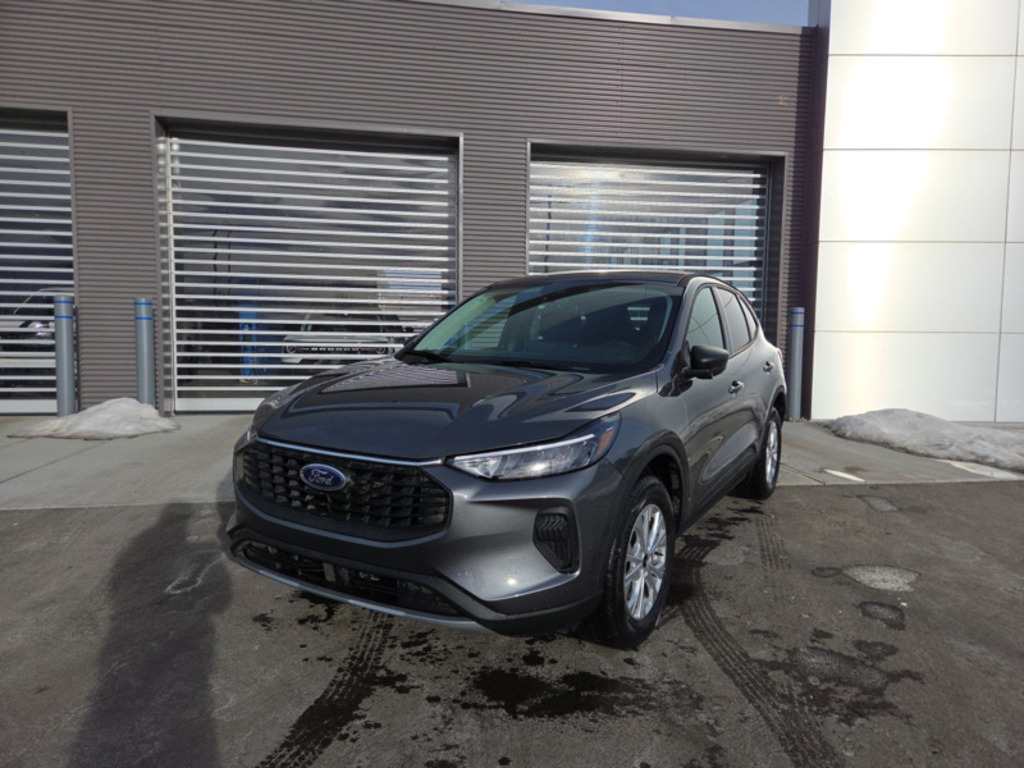 Voxcar FORD Escape SUV in , CALGARY