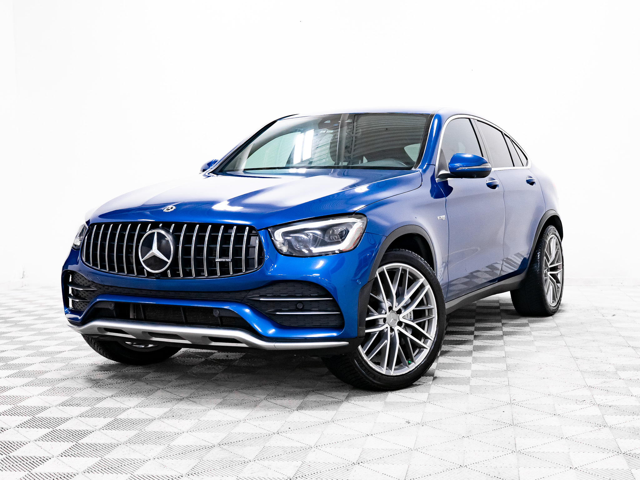 2023 Mercedes-Benz GLC