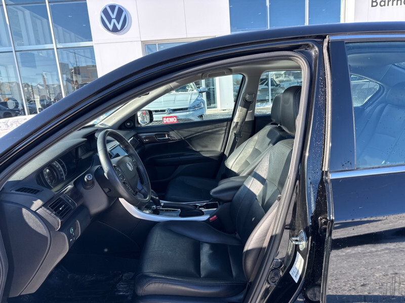 2016 Honda Accord Sedan - Gallery image 10