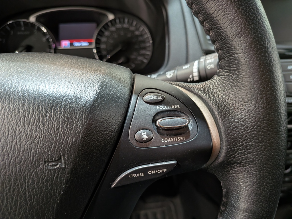 Nissan Pathfinder 2018