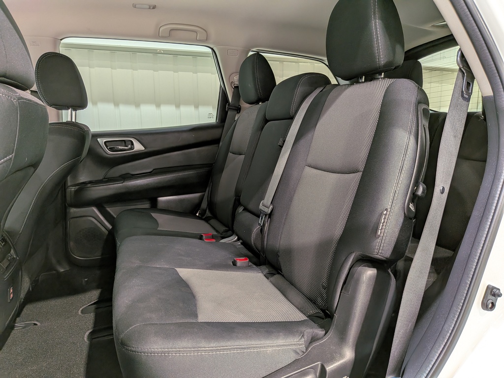 Nissan Pathfinder 2018