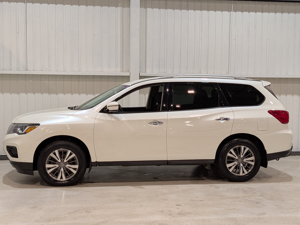 Nissan Pathfinder 2018