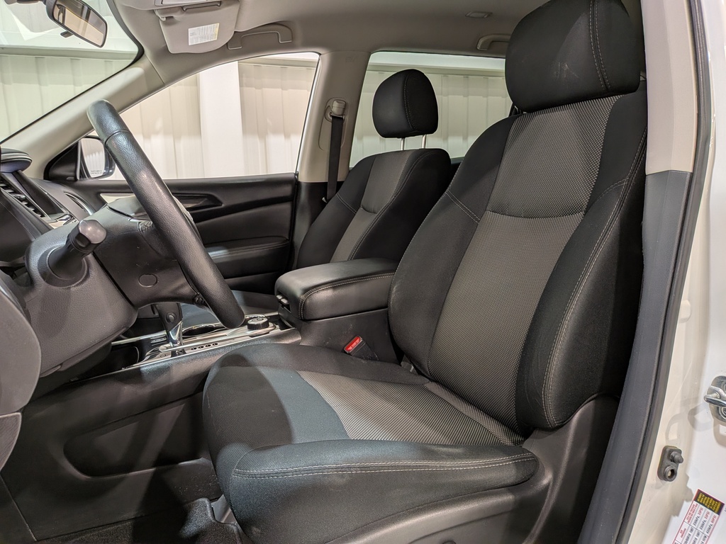 Nissan Pathfinder 2018