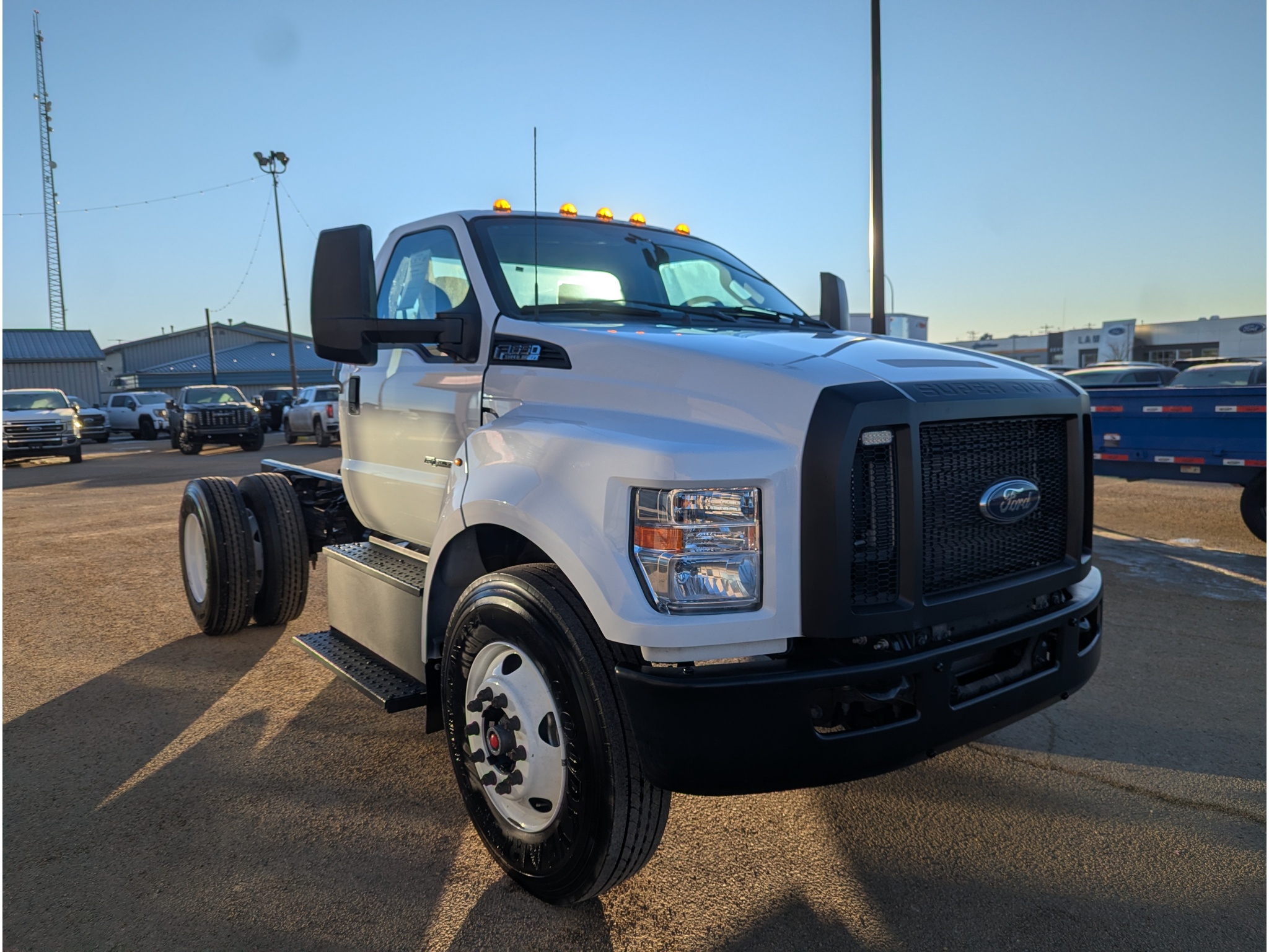 2023 Ford Super Duty F-650 Straight Frame